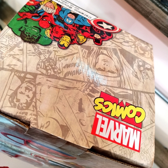 MARVEL Spider-Man Mug 20 oz - Picture 12 of 16